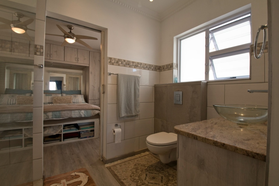 4 Bedroom Property for Sale in Outeniqua Strand Western Cape